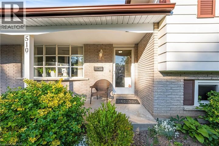 Property Photo:  510 Edenbrook Place  ON N2L 4N5 