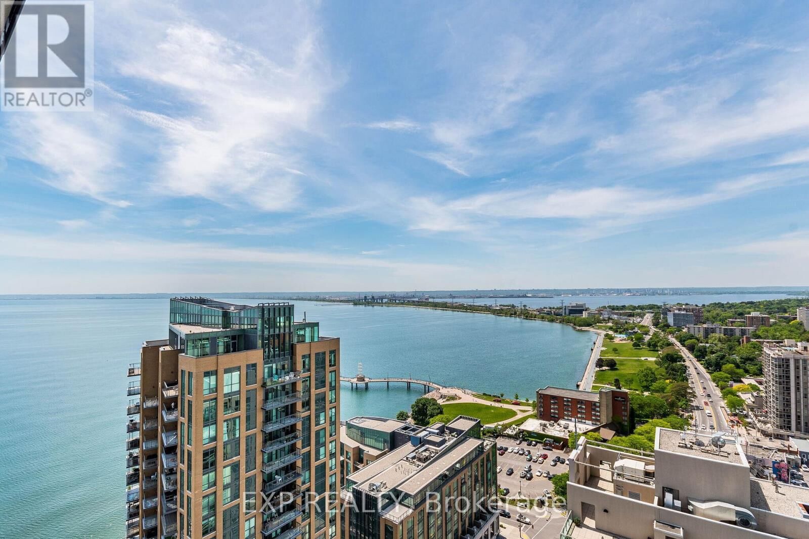 Photo de la propriété:  2075 Lakeshore Road 2507  ON L7R 1E2 