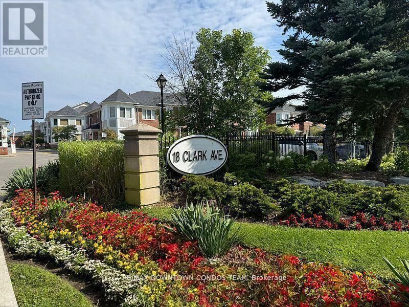 Property Photo:  18 Clark Avenue West 154  ON L4J 8H1 