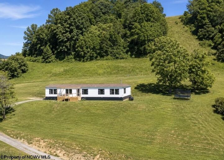 Property Photo: 322 Old Acres Road WV 26378