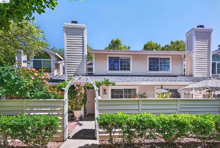Property Photo: 7483 Stonedale Dr CA 94588
