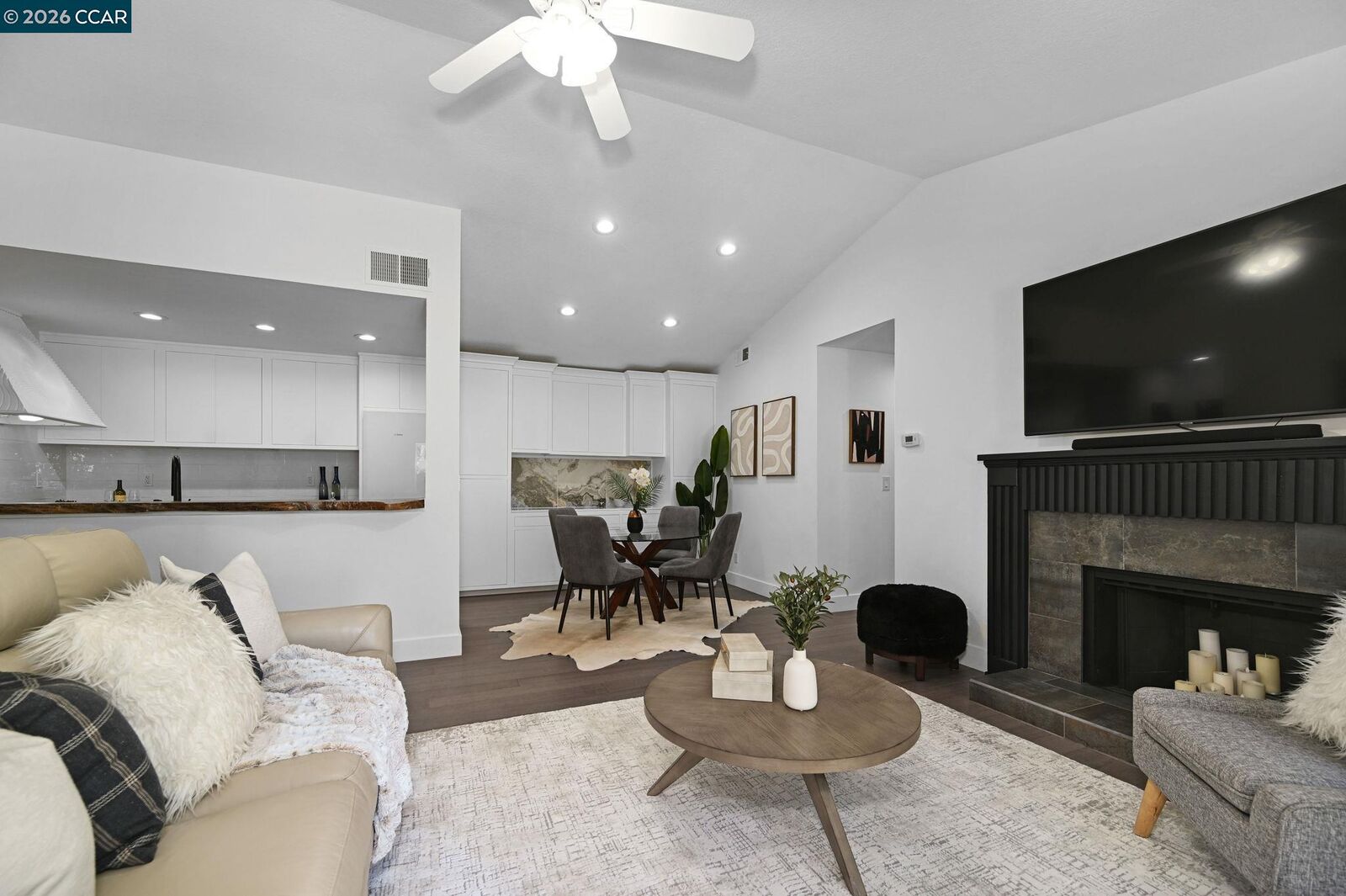 Property Photo:  200 Norris Canyon Pl C  CA 94583 