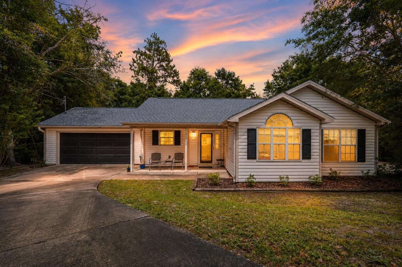 Property Photo:  314 Feldon Drive  FL 32536 