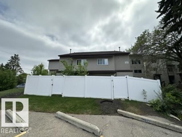 Property Photo: 12C Meadowlark Village NW AB T5R 5X3