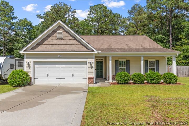 Property Photo: 177 Sidesaddle Court NC 28376