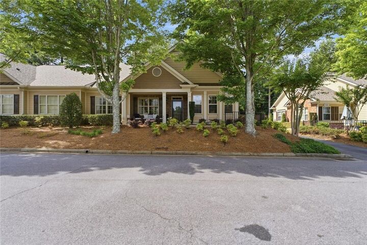 Property Photo:  1035 Brook Knoll Lane  GA 30041 