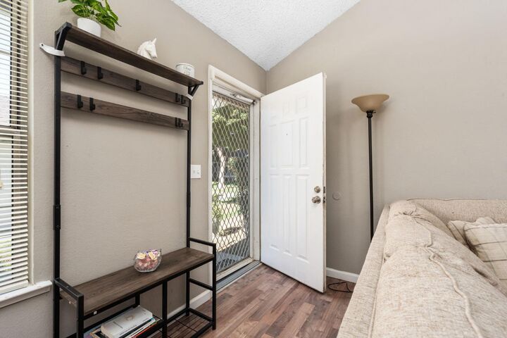 Property Photo: 3700 W Barstow Avenue 103 CA 93711