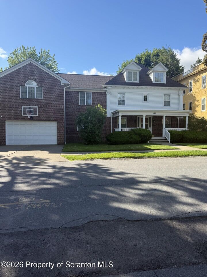 Property Photo:  630 Taylor Avenue  PA 18510 