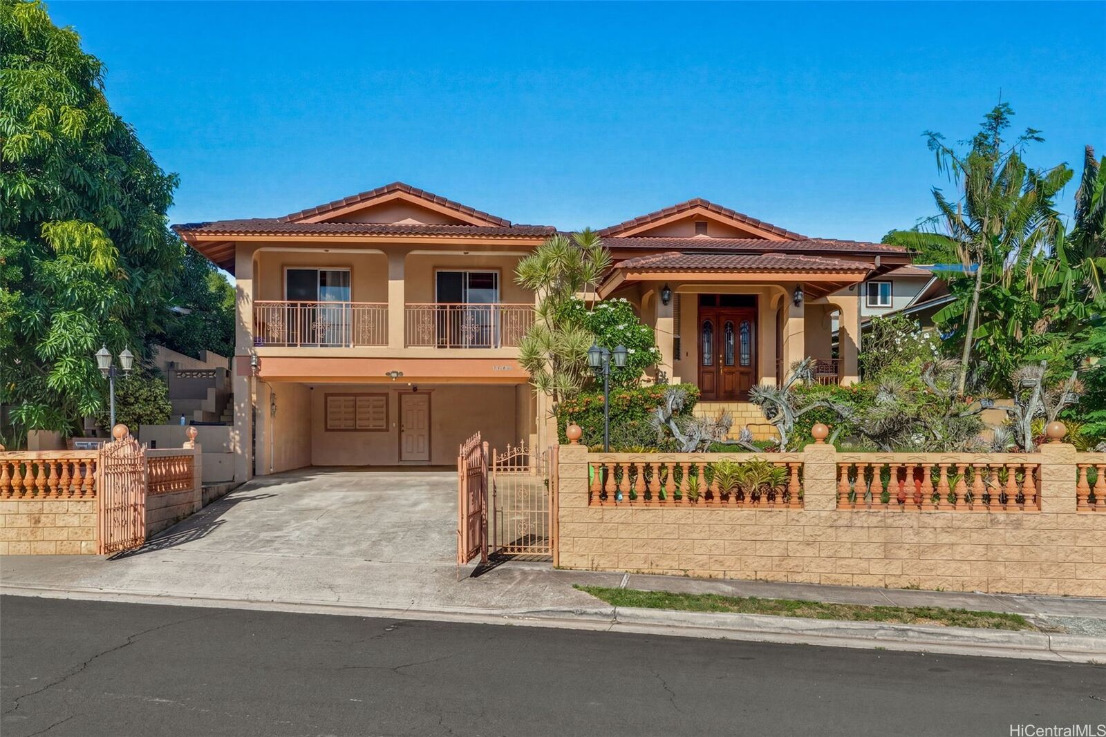 Property Photo:  94-544 Hiahia Loop  HI 96797 