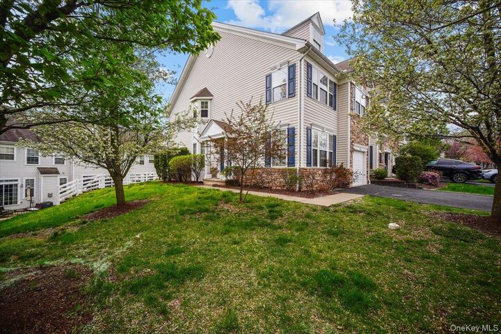 Property Photo:  24 Ford Court A1  NY 10950 