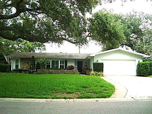 Property Photo:  1 Eastwood Lane  FL 33756 