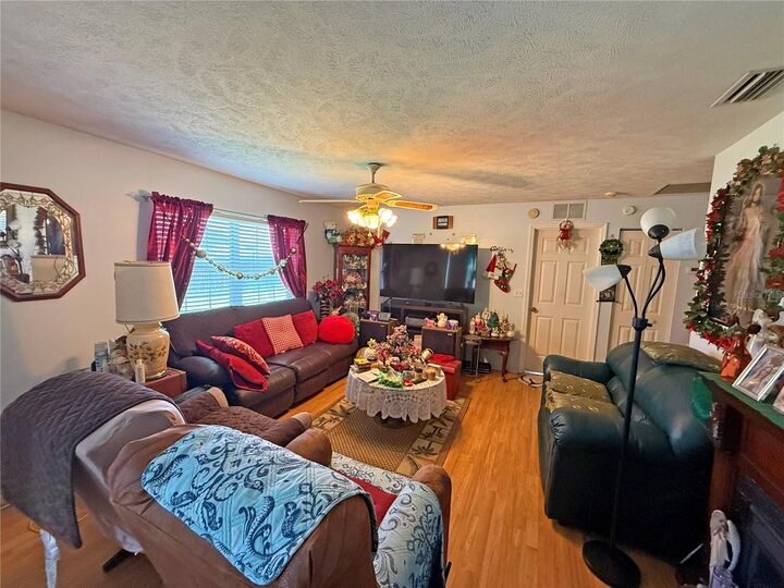 Property Photo:  5987 SW 129th Place Road  FL 34473 
