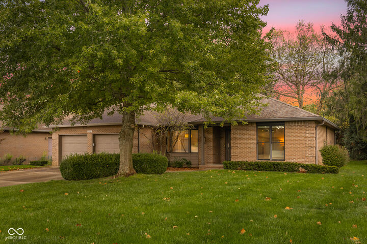Property Photo:  1141 Pintail Court  IN 47201 