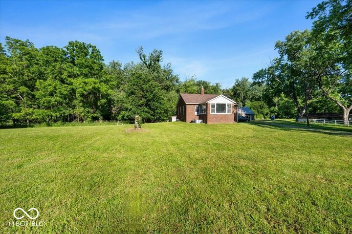 Property Photo: 5118 Sandhurst Drive IN 46217