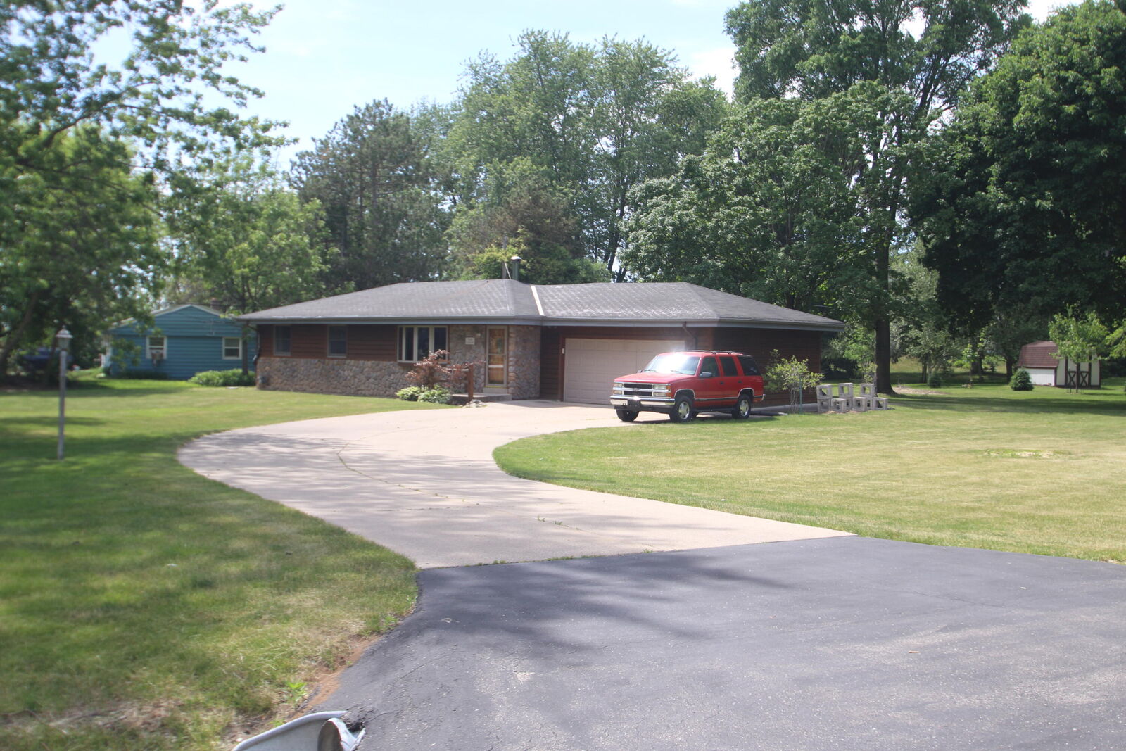 Property Photo: N48w19068 Joetta Dr WI 53051