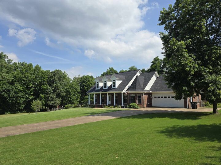 Property Photo:  249 Robin St  TN 38058 