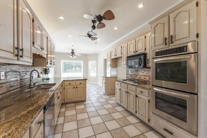 Property Photo:  4279 High Plains Rd  TN 38135 