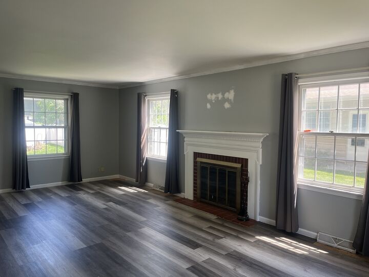 Property Photo: 2221 Mayflower Drive IL 60506