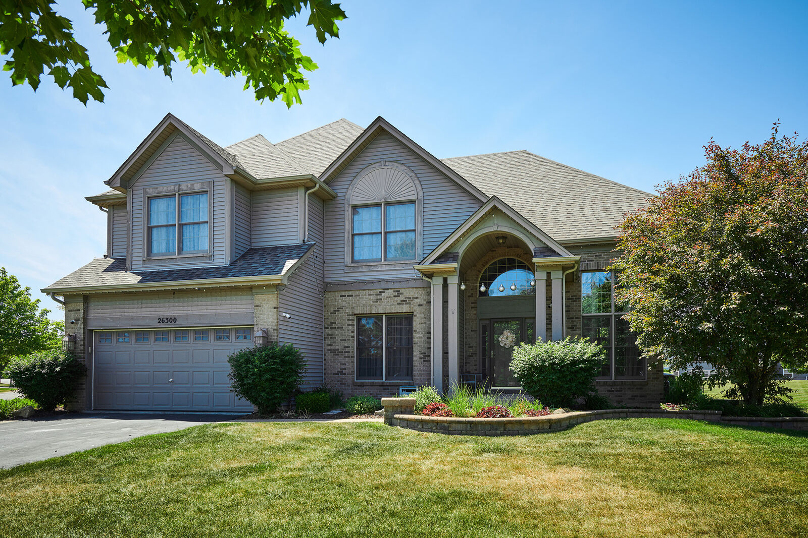 Property Photo:  26300 W Chatham Drive  IL 60585 