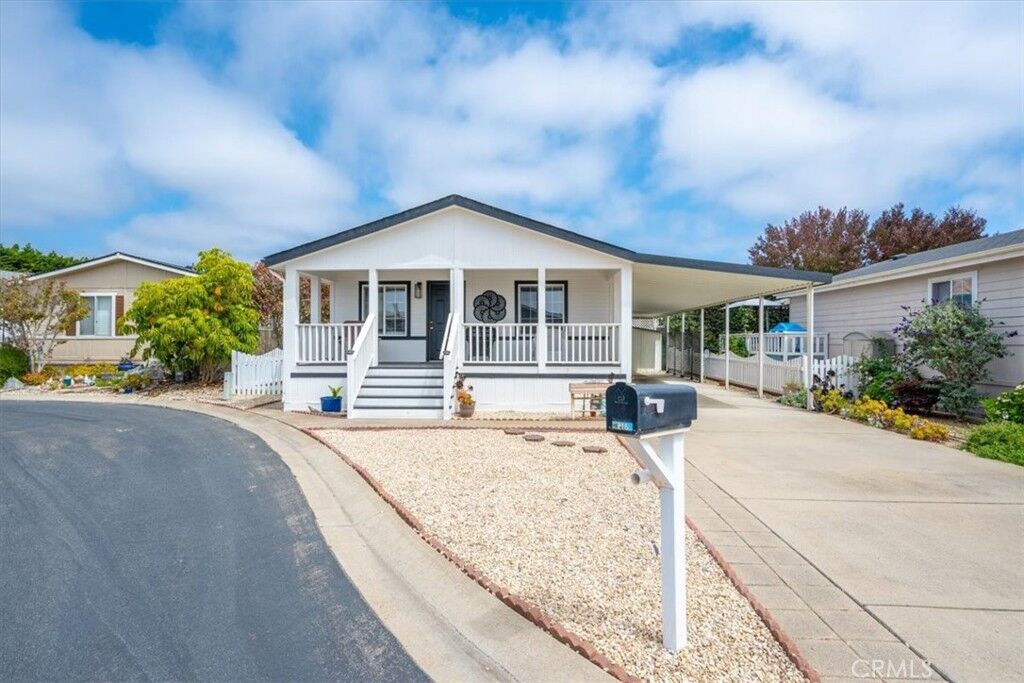 Property Photo:  765 Mesa View Drive 216  CA 93420 