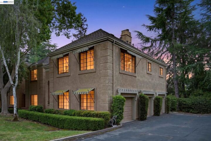 Property Photo: 610 Canyon Woods Ct D CA 94582