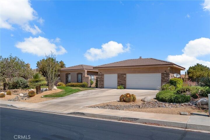 Property Photo: 19274 Kanbridge Street CA 92308