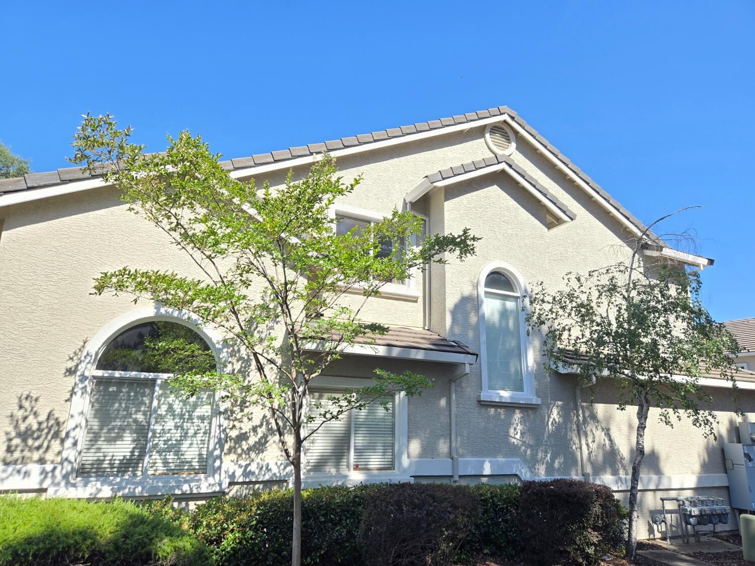 Property Photo:  672 Shasta Oaks Circle  CA 95678 