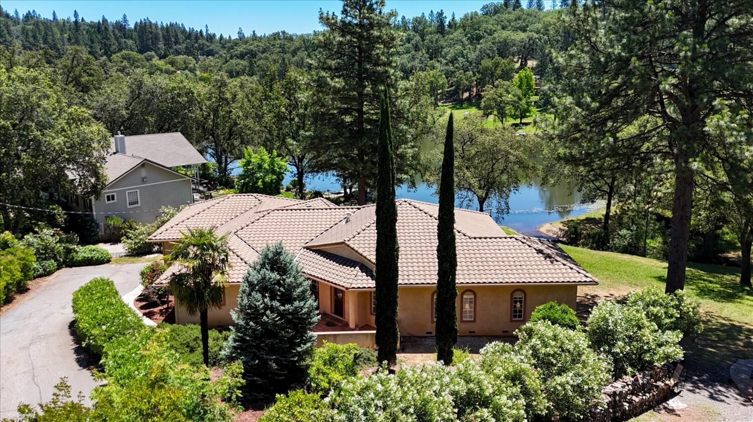 Property Photo: 16104 Fairway Glen Place CA 95949