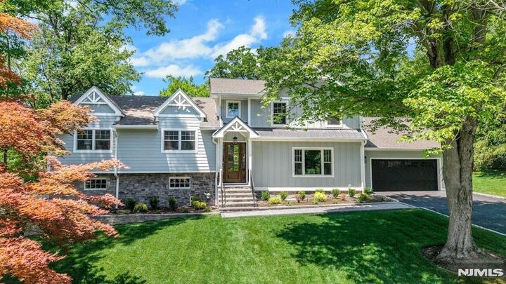 Property Photo:  51 Brookside Terrace  NJ 07006 
