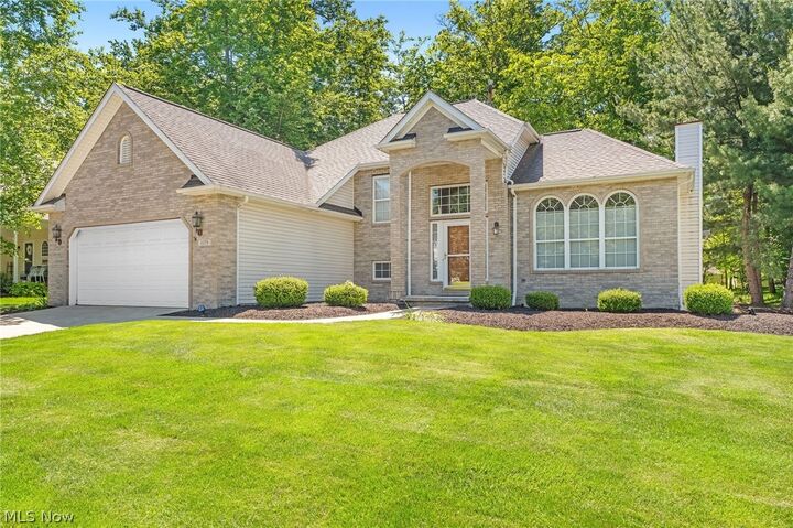 Property Photo: 1179 Vineyard Drive OH 44256