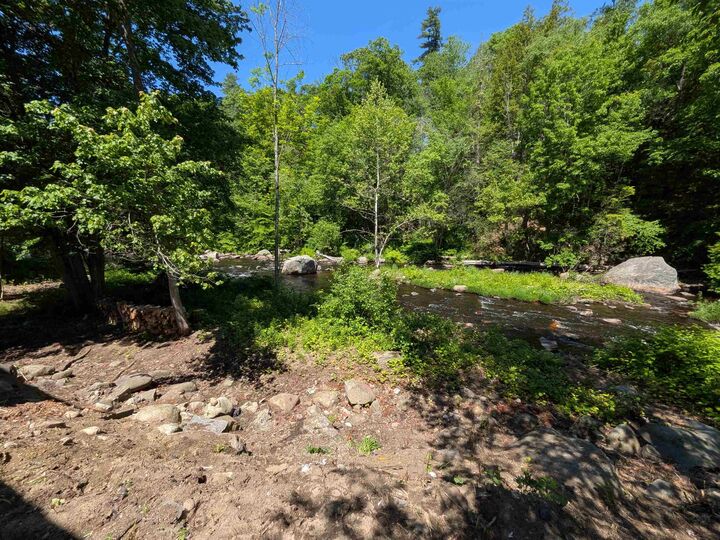 Property Photo: 61 Island Street NH 03086