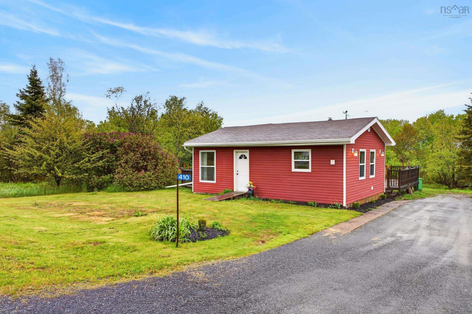 Property Photo:  410 Auburn Avenue  NS B0K 2A0 