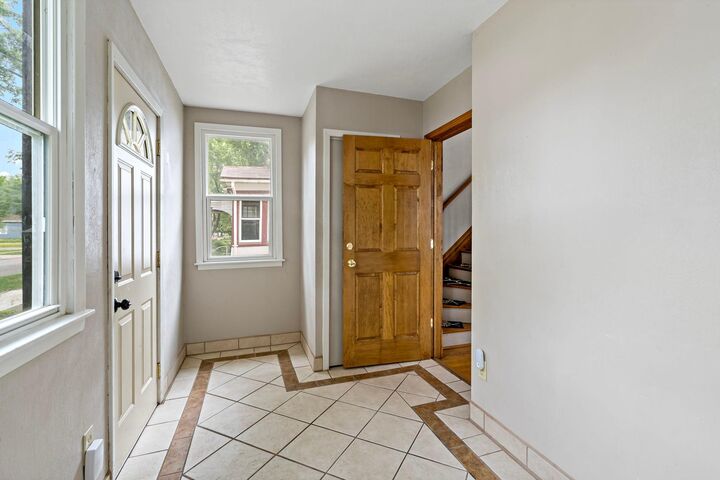 Property Photo:  996 Charles Avenue  MN 55104 