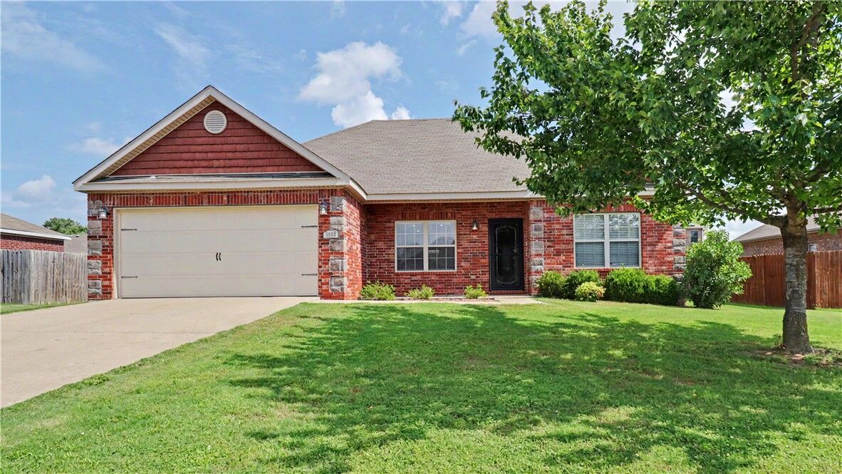 Property Photo:  5003 Cross Creek Boulevard  AR 72758 