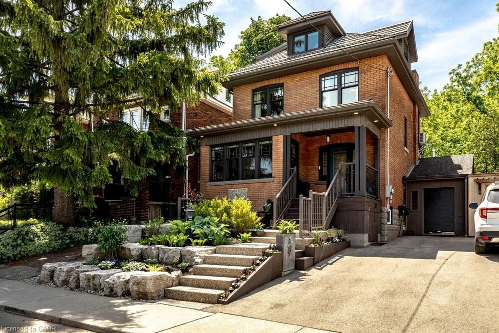 Property Photo:  99 Hillcrest Avenue  ON L8P 2X1 