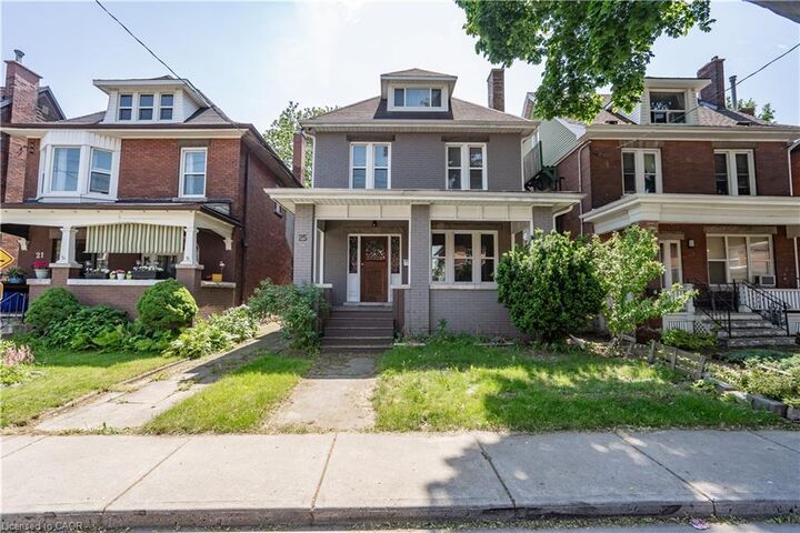 Property Photo:  25 Spadina Avenue Upper  ON L8M 2W8 