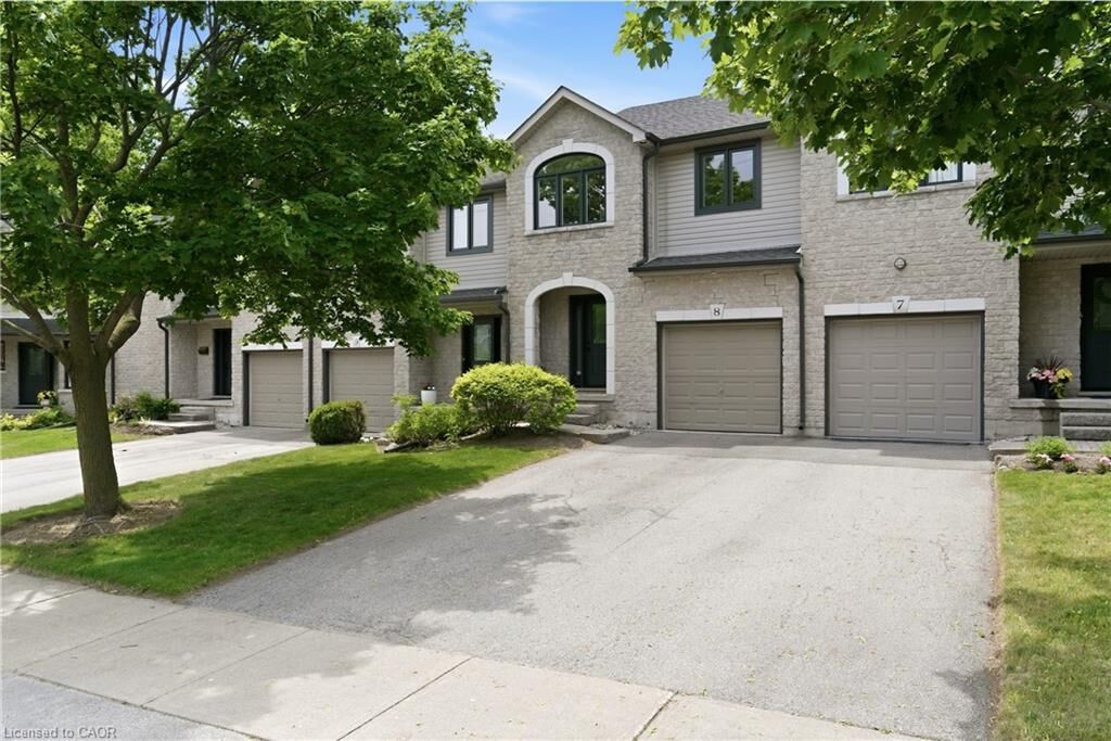 Property Photo:  2110 Headon Road 8  ON L7M 4S2 