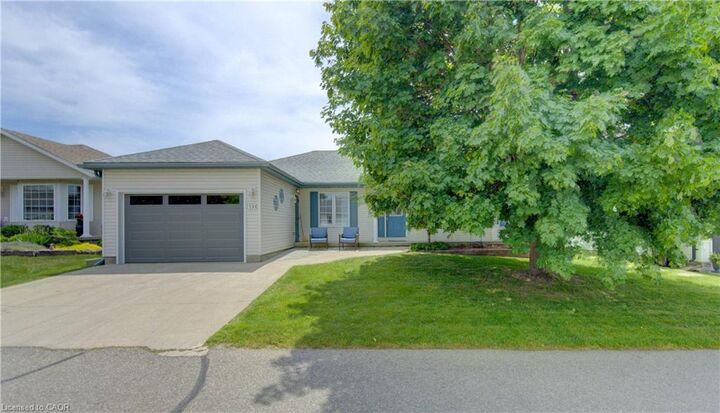 Property Photo:  10 Greenfield Place  ON N3A 2G6 