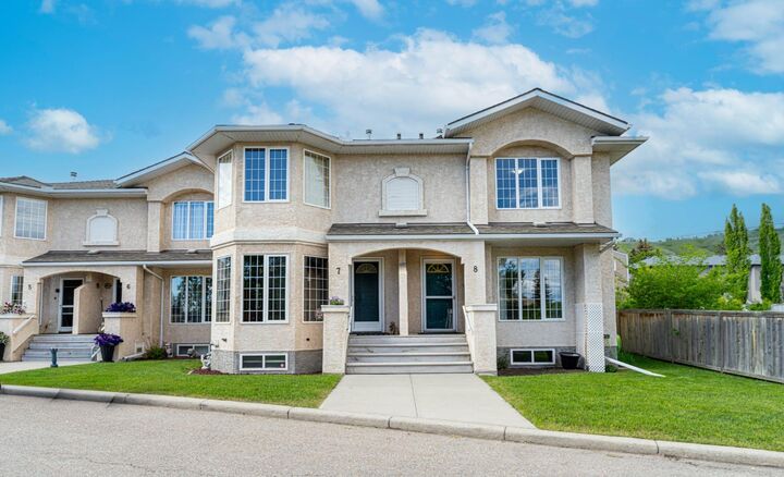 120 Ross Avenue 8 — photo 1