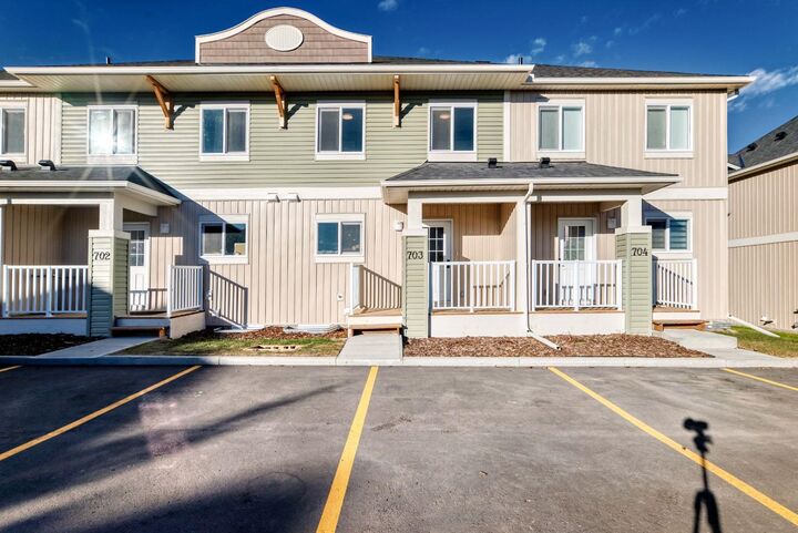 Property Photo:  1002 Clover Road  AB T0M 0N0 