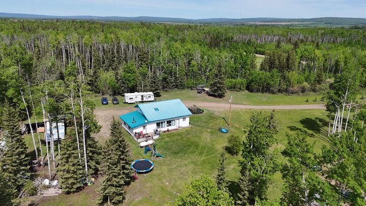 Property Photo:  32 Range Road 60.25  AB T0H 1K0 