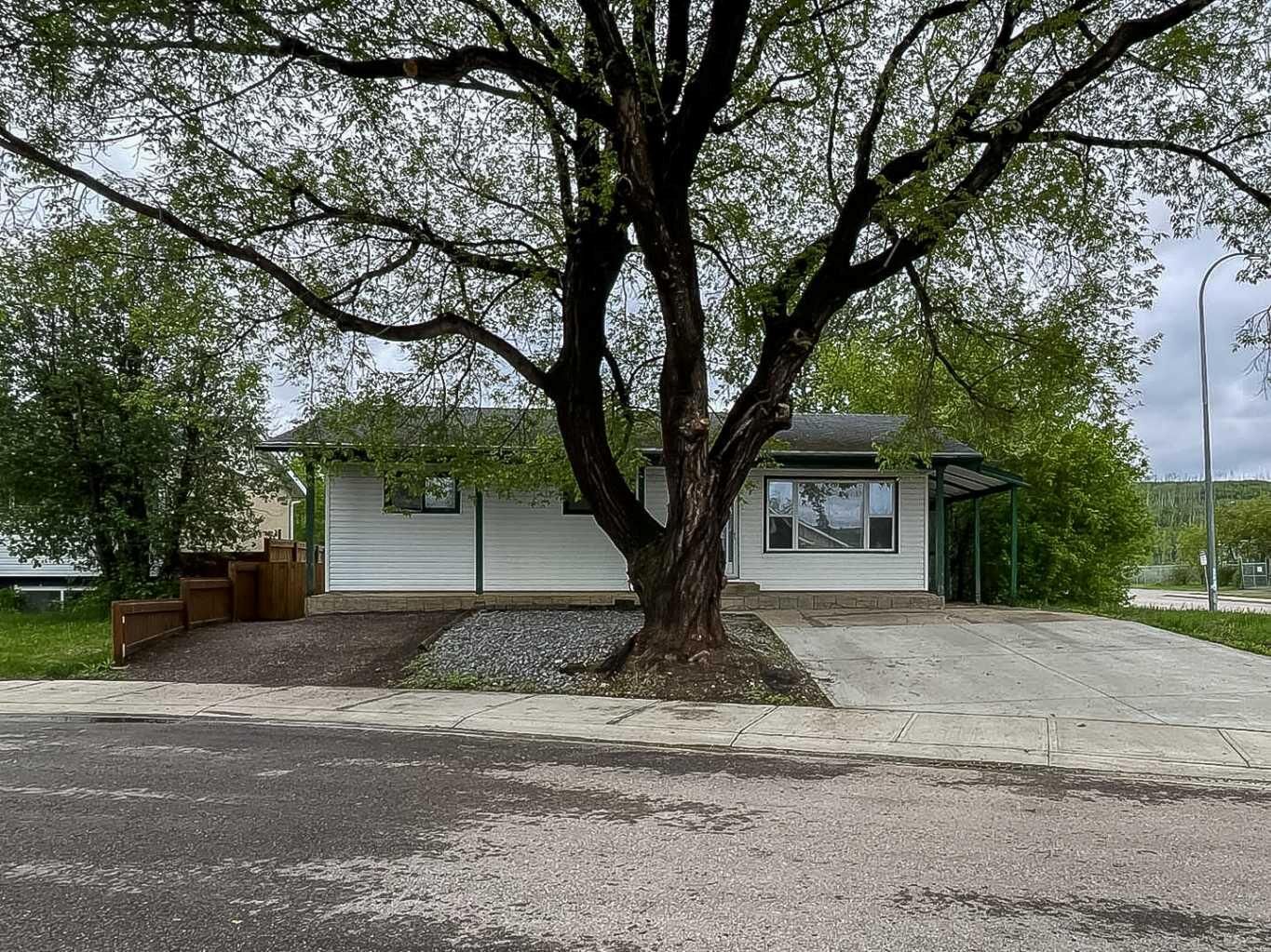 Property Photo: 104 Hill Drive AB T9H 2B5