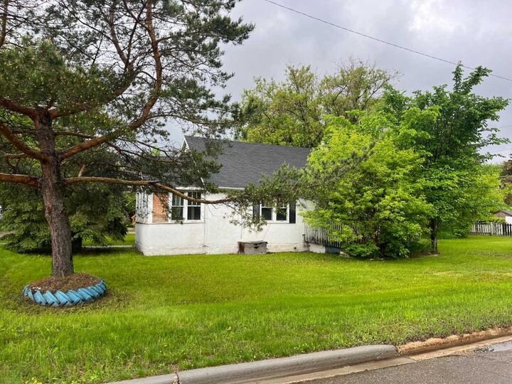 Property Photo: 5402 50 Street AB T9V 0M9