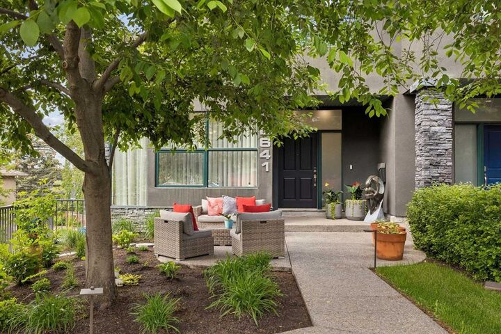 Property Photo: 2641 21 Street SW AB T2T 5A9