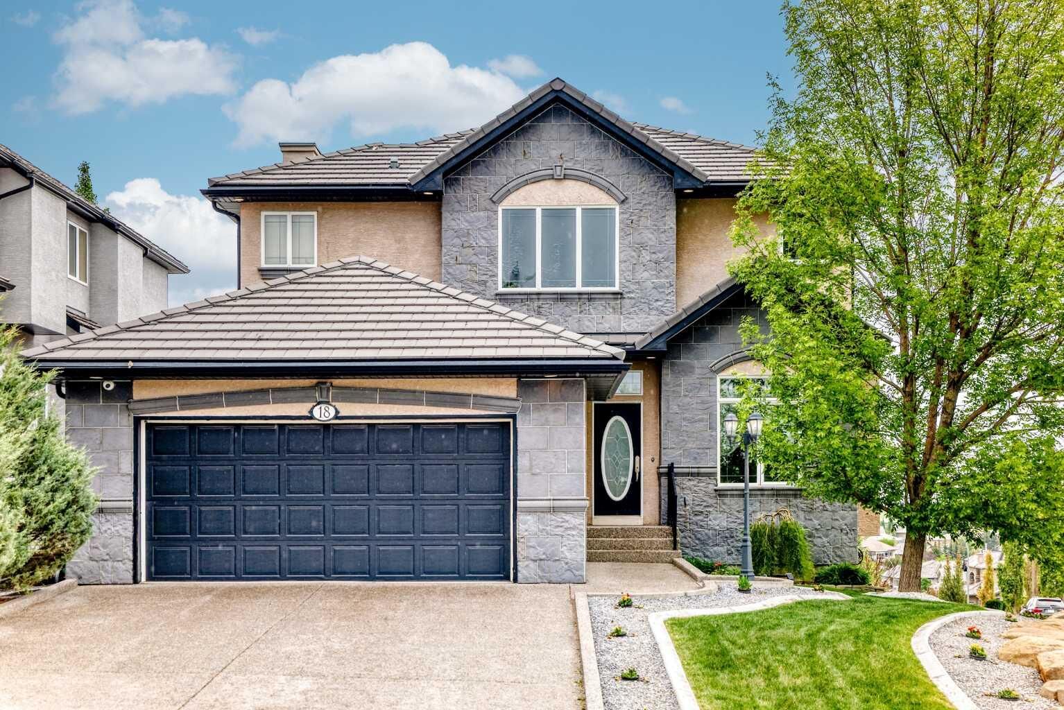 Property Photo:  18 Royal Ridge Link NW  AB T3G 5Z3 