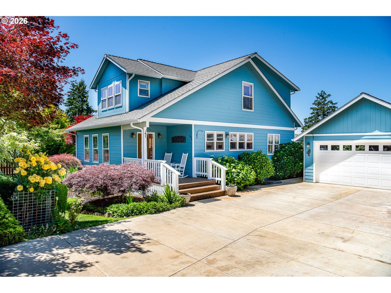 Property Photo:  384 Edgeview Dr  OR 97436 