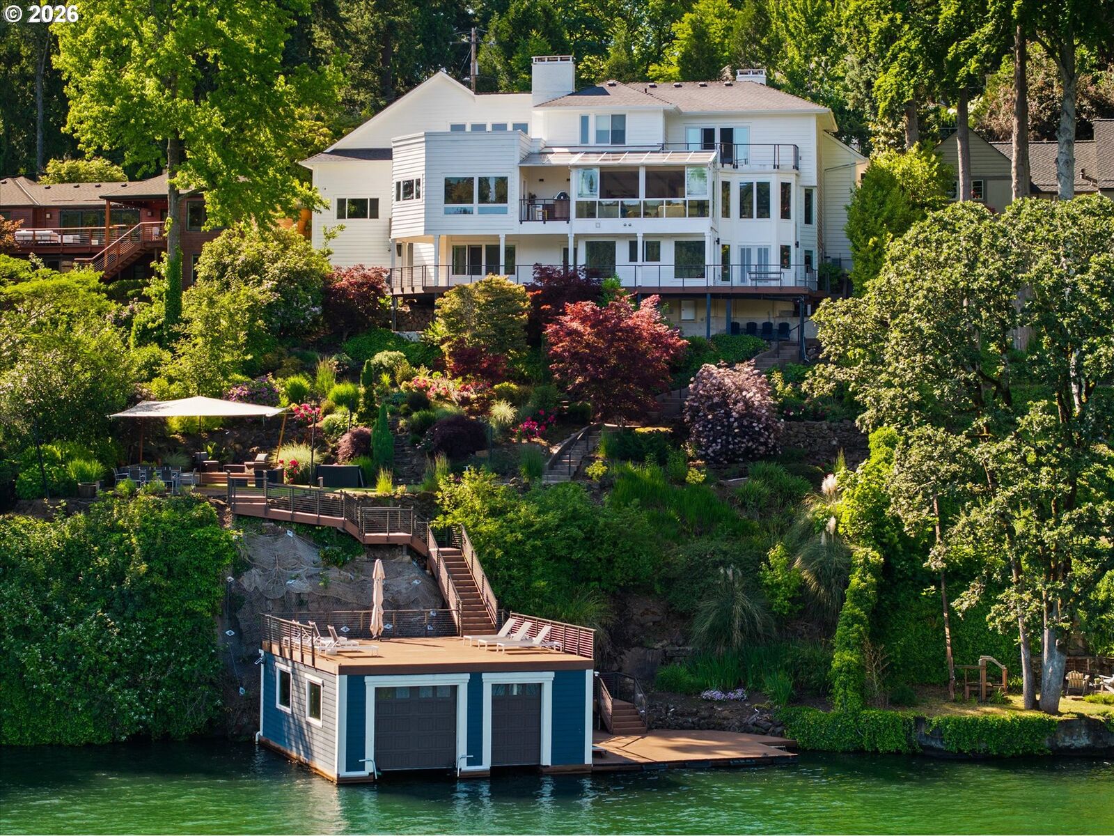 Property Photo: 2470 Summit Ct OR 97034