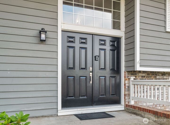 Property Photo:  32212  25th Ave SW  WA 98023 