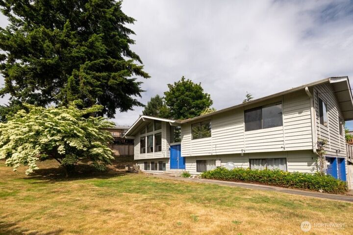 Property Photo: 1702 Browns Point Boulevard WA 98422