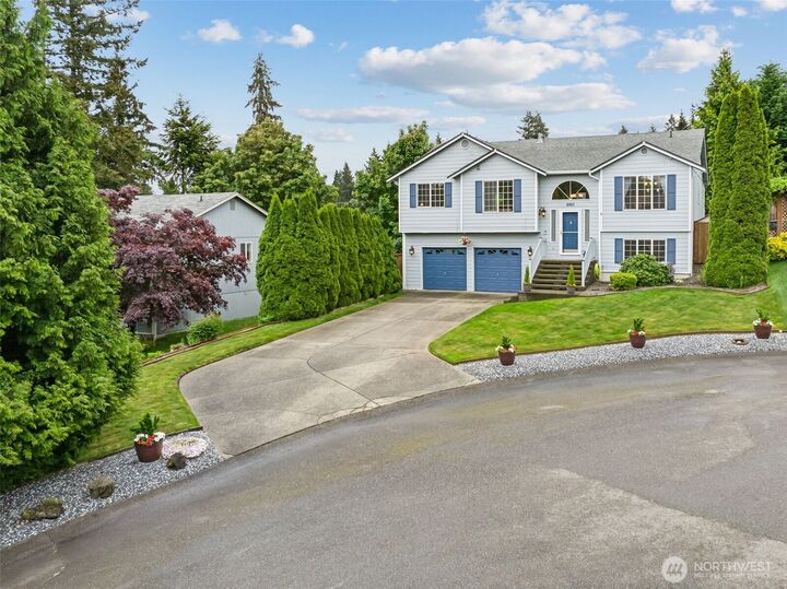 Property Photo:  6910  147th Street Ct E  WA 98375 
